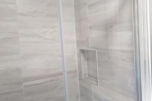View 4 from project Luxury Walk-In Shower